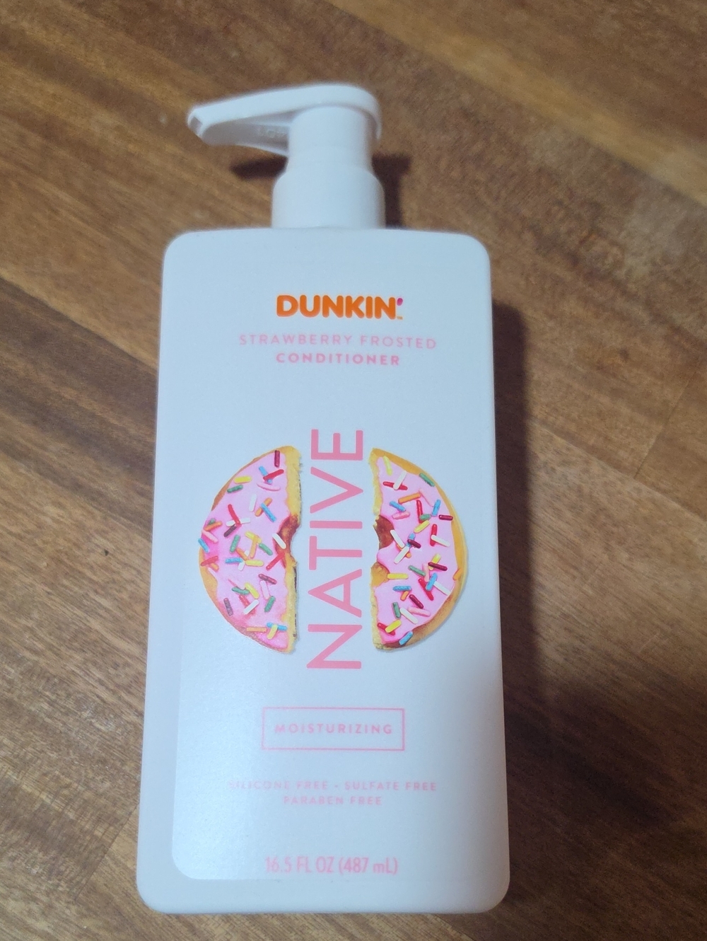 Native Strawberry Frosted Conditioner — White & Pink